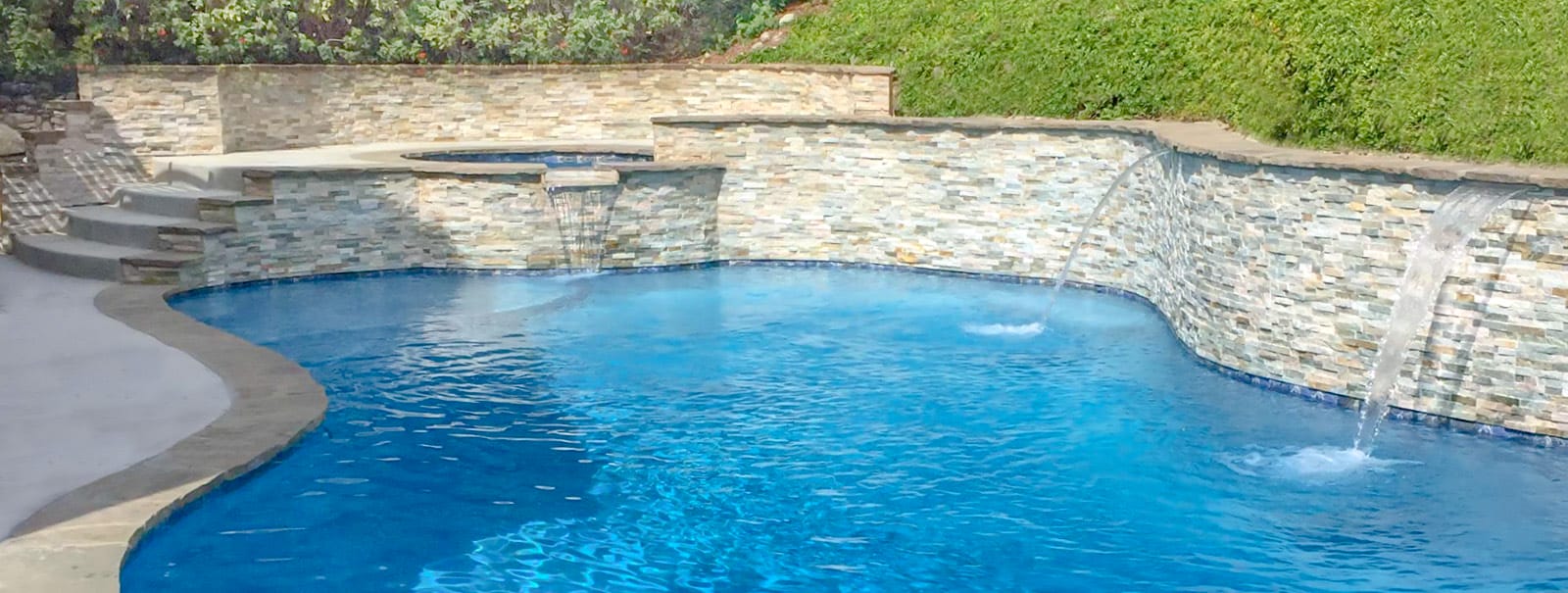 Swimming pool builder project with custom backyard design