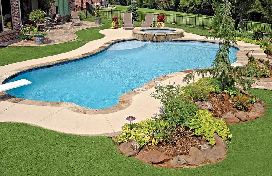Inground swimming pool design in Tulsa