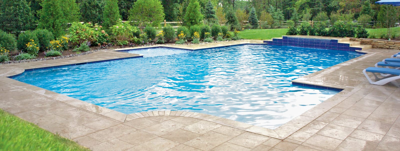 Creating Harrisburg backyard swimming pool spaces