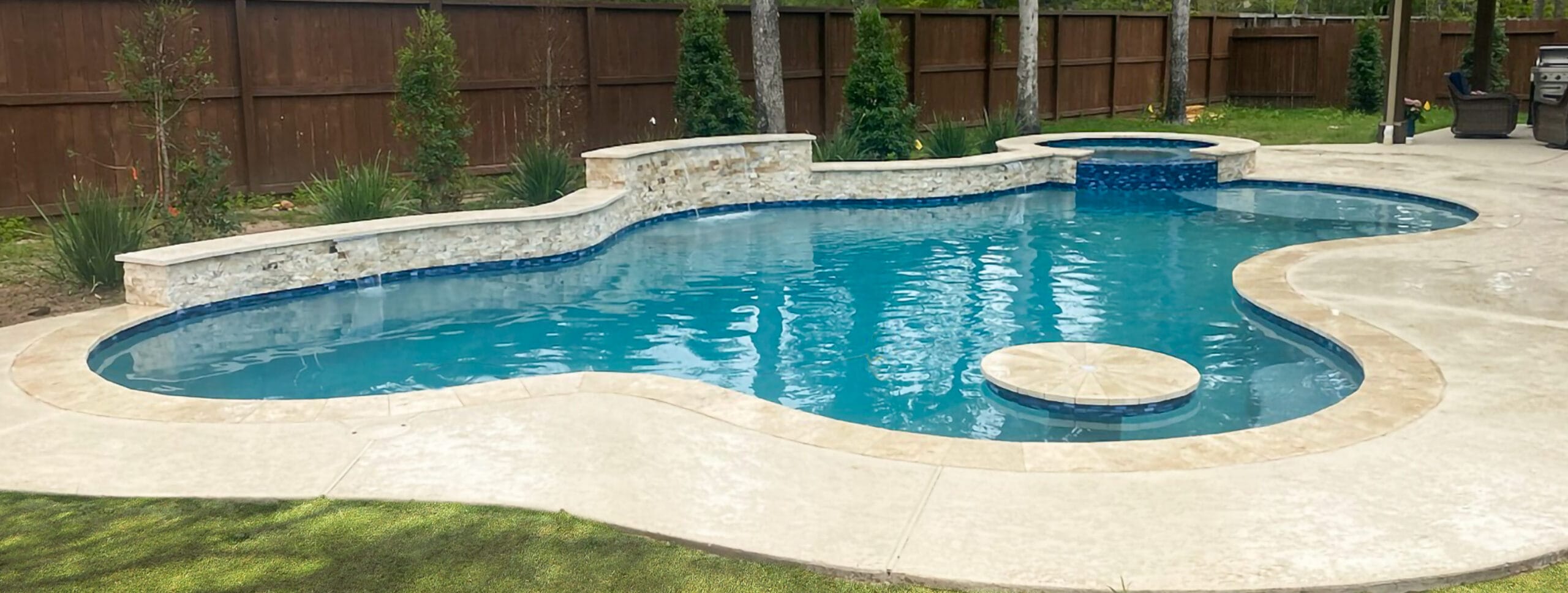 Swimming pool construction services in Clear Lake