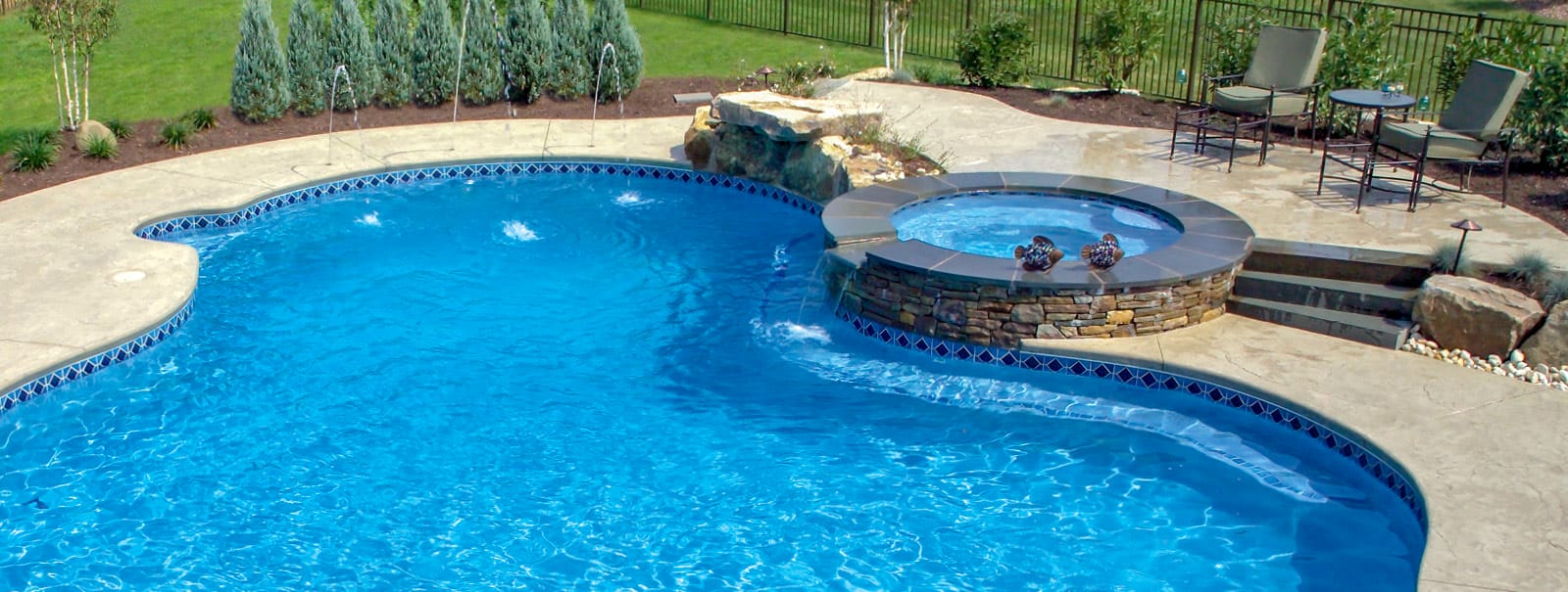 Building Harrisburg outdoor pools with custom options