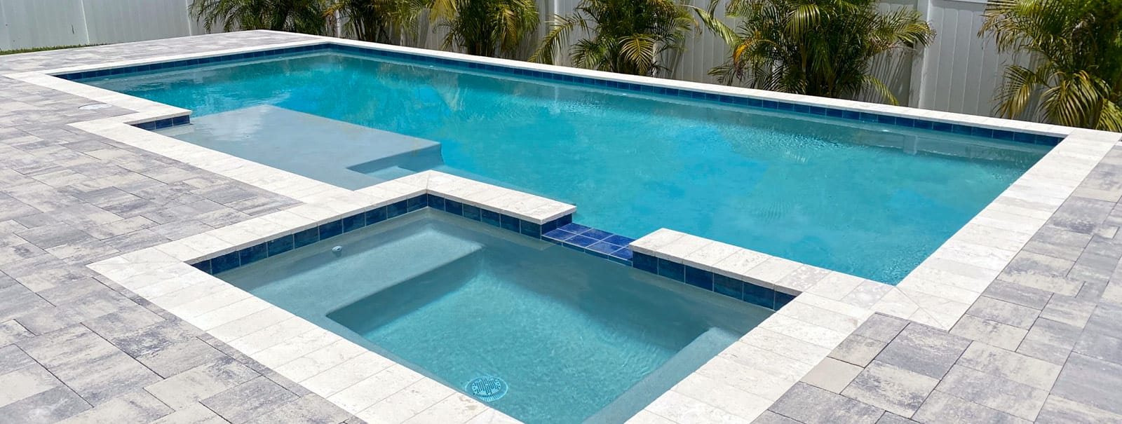 Luxury swimming pools built in Orlando