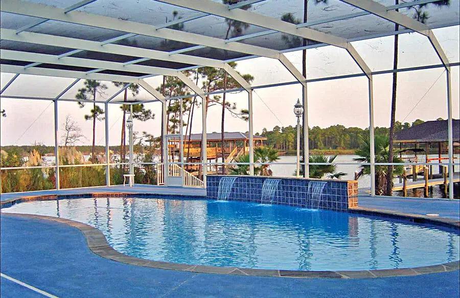 Creating relaxing outdoor pools in Mobile