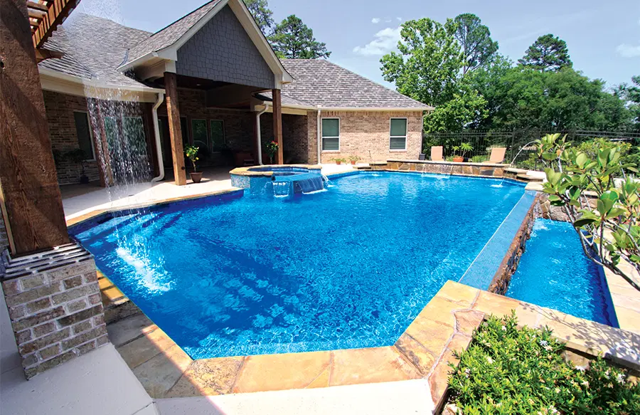 Beautiful outdoor pools in Palestine homes