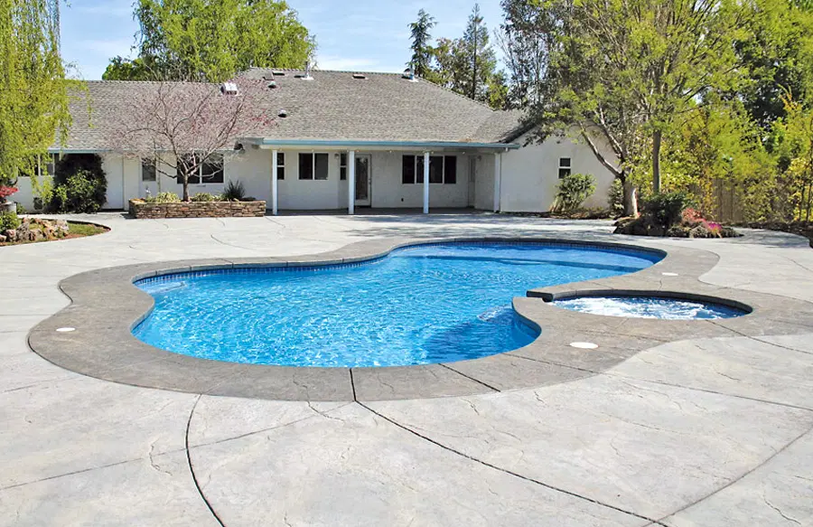 Install luxury swimming pools in Chico