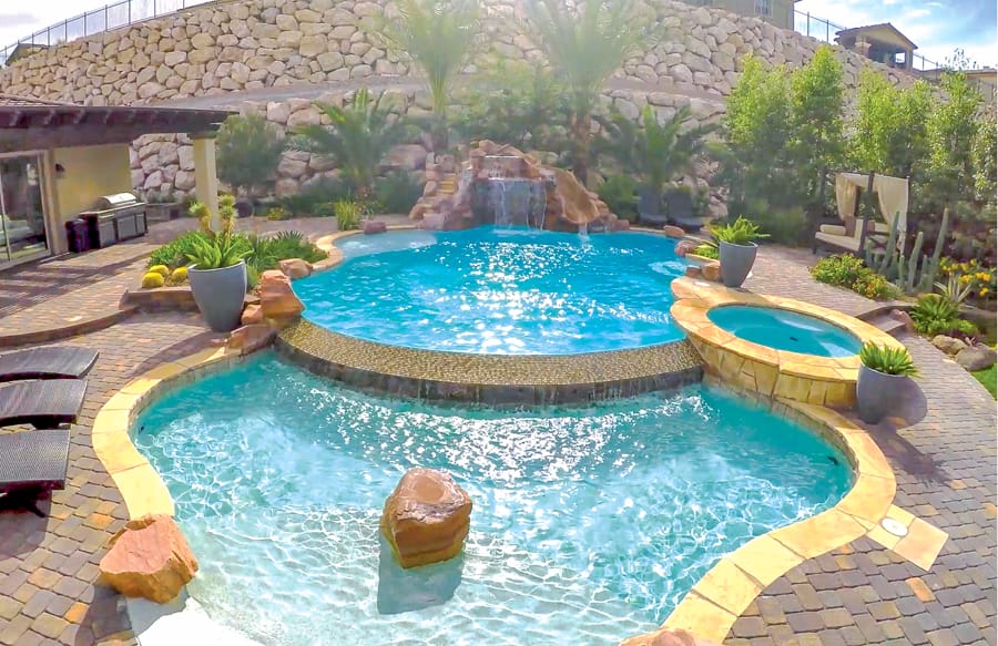 Creating Las Vegas swimming pools with custom designs