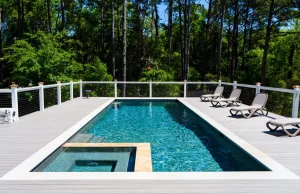 New Orleans pool builder project with modern design