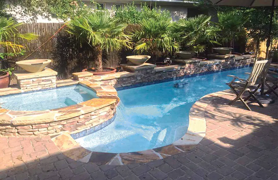 Custom outdoor pool construction in Opelika