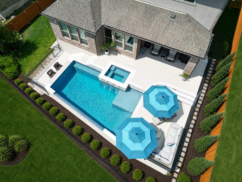 Inspiring outdoor entertaining with custom swimming pool designs
